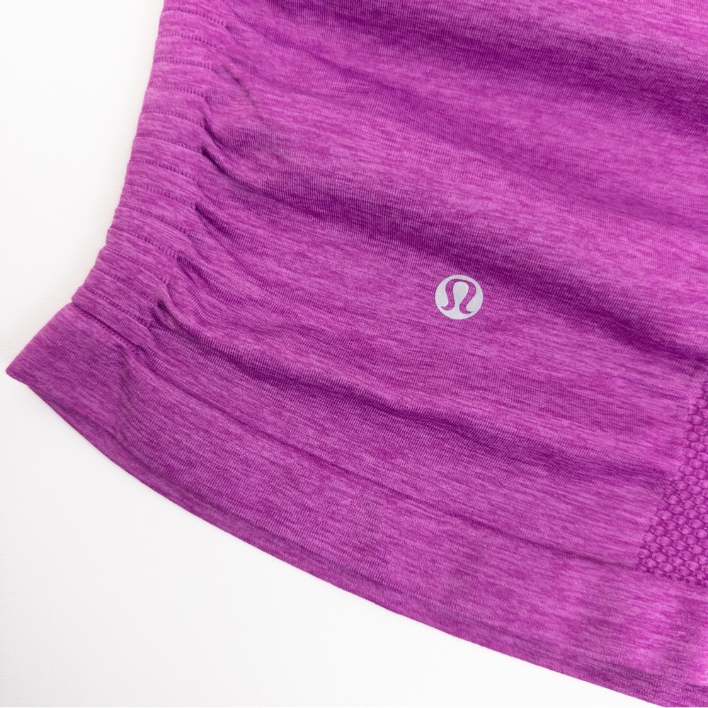 Lululemon . In The Flow Tank - Picture 5 of 8